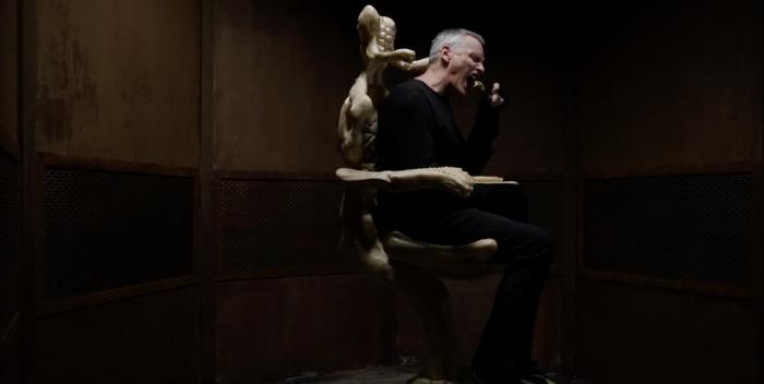 L’uomo è sempre uguale a sé stesso: Crimes of the Future di David Cronenberg